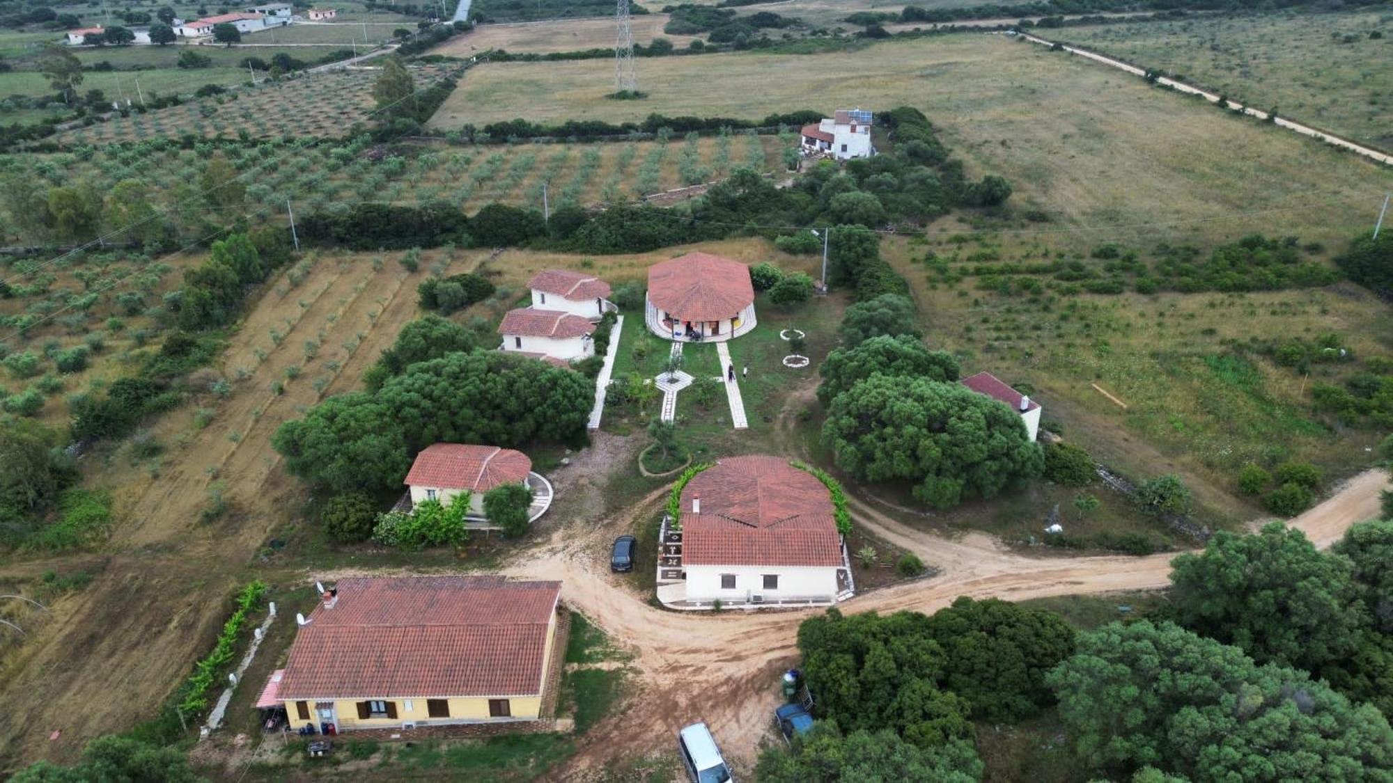 Agriturismo Rubinu Галтеллі Екстер'єр фото