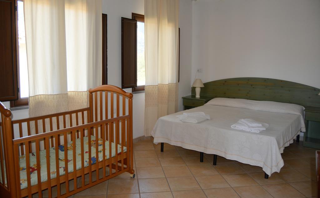 Agriturismo Rubinu Галтеллі Номер фото